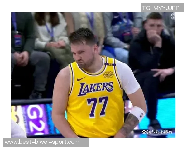 媒体人分析湖蜜对东契奇与华子态度差异如同恋爱关系中的偏见与期待 媒体人分析湖蜜对东契奇与华子态度差异如同恋爱关系中的偏见与期待